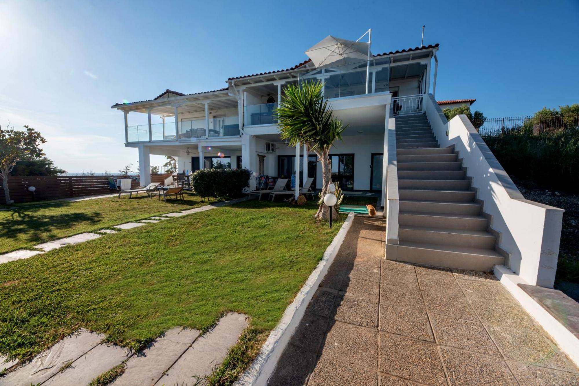 Thea Suites Potidea Nea Poteidaia Exterior foto