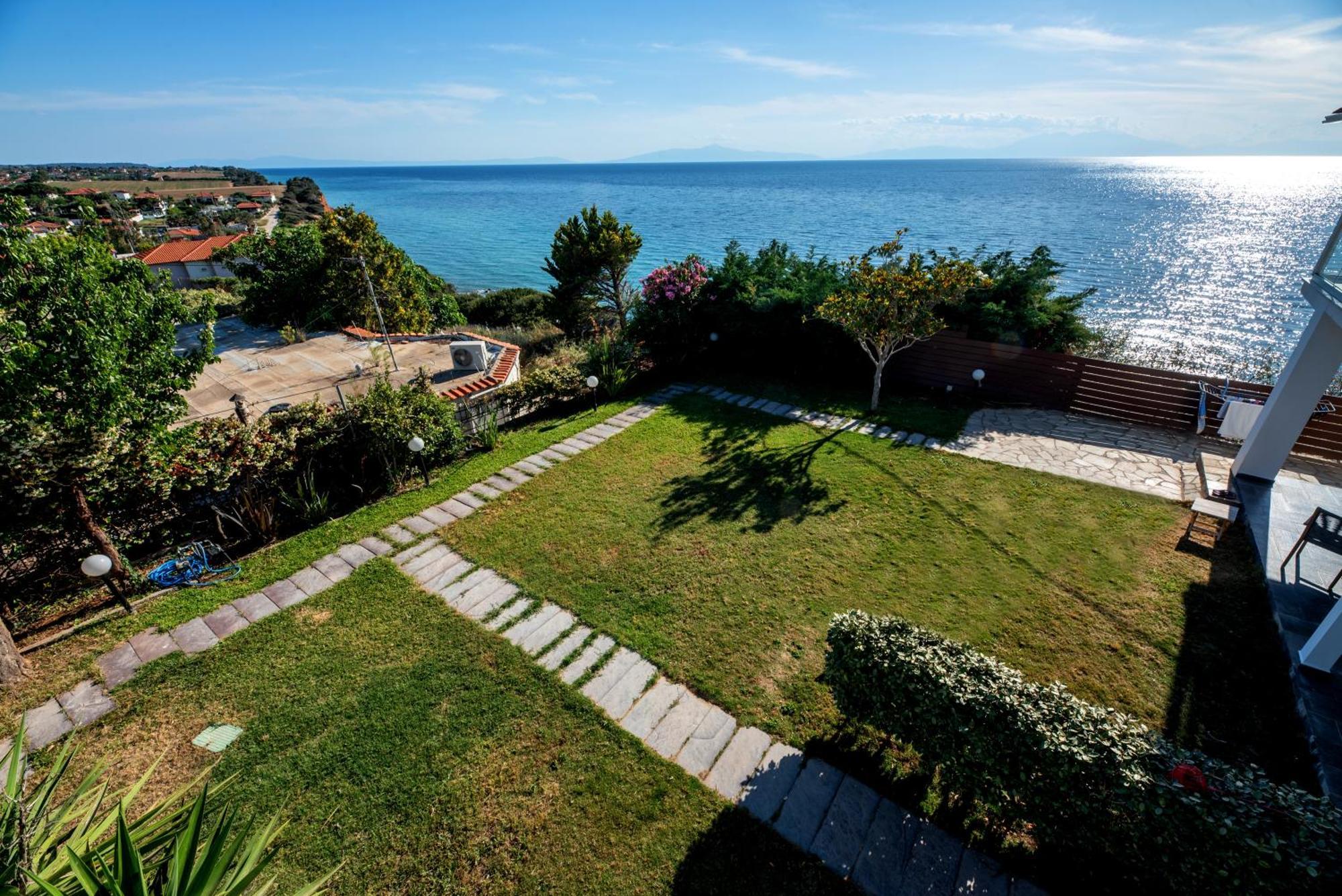 Thea Suites Potidea Nea Poteidaia Exterior foto
