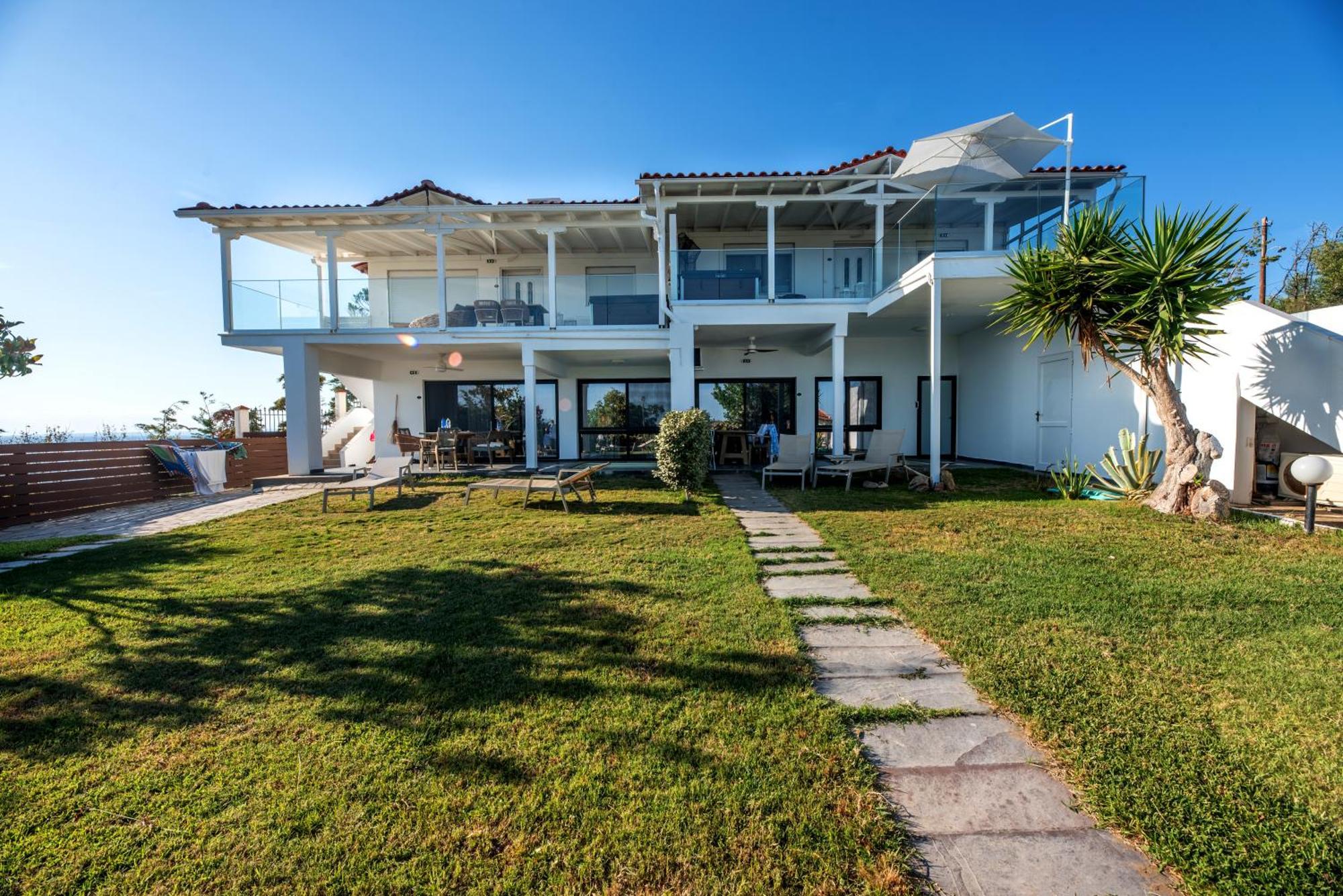 Thea Suites Potidea Nea Poteidaia Exterior foto