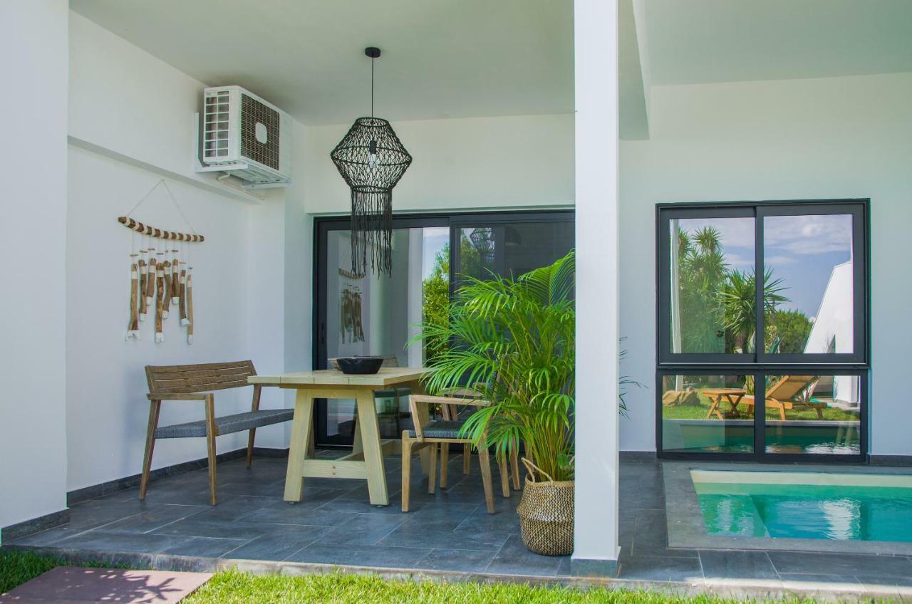Thea Suites Potidea Nea Poteidaia Exterior foto