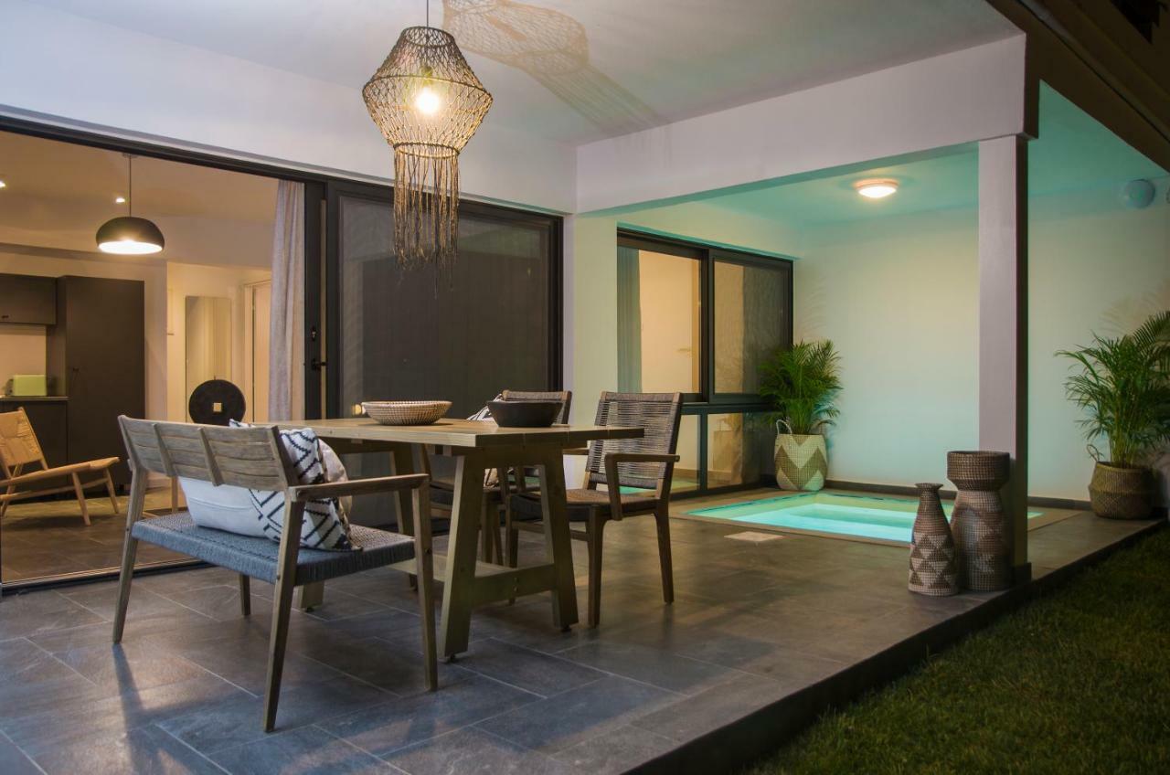Thea Suites Potidea Nea Poteidaia Exterior foto