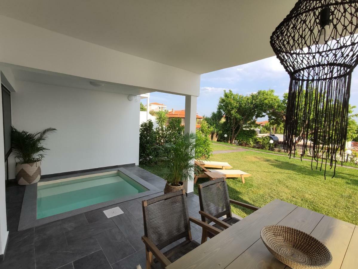 Thea Suites Potidea Nea Poteidaia Exterior foto